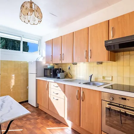 Apartment Les Cyclades-8 By Interhome